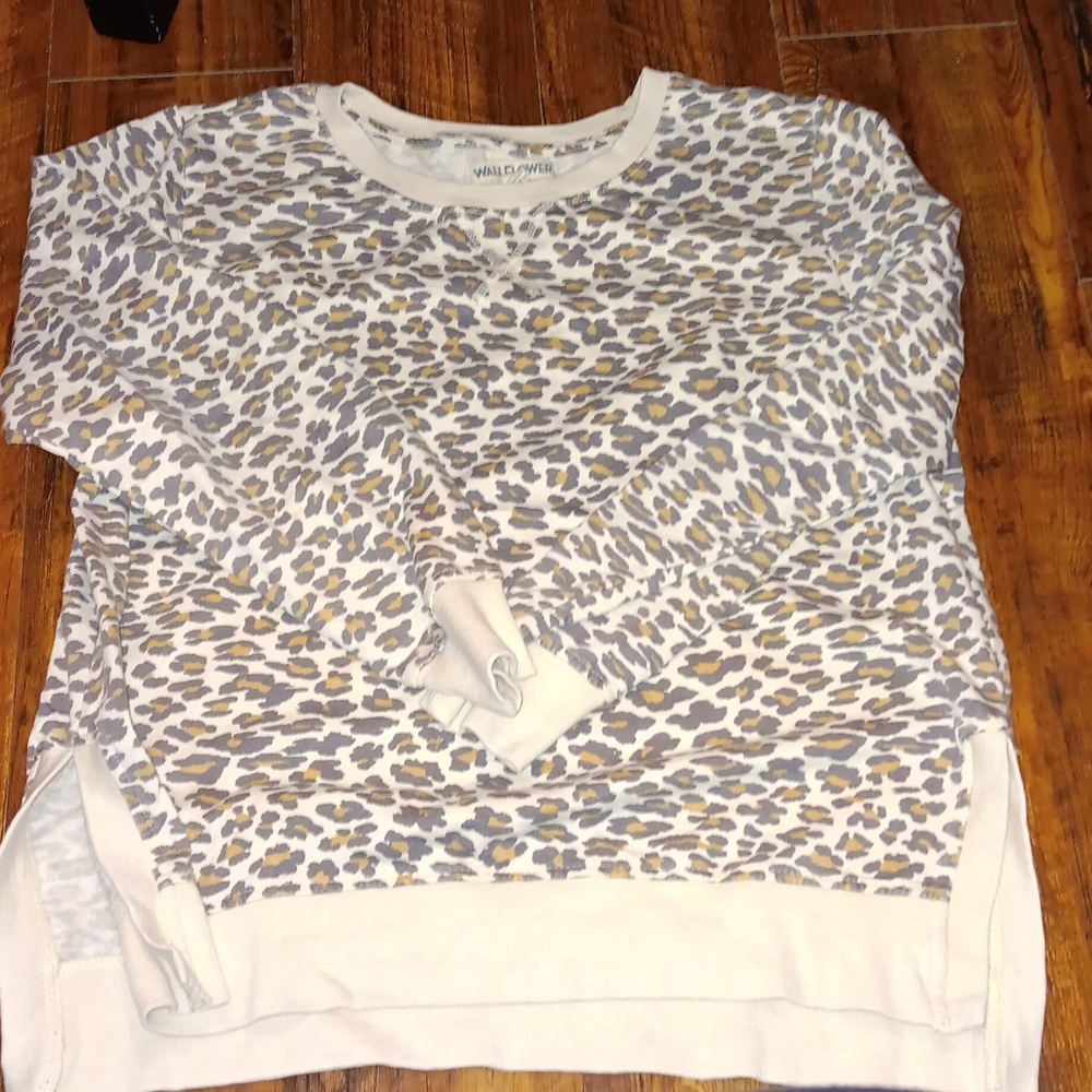 Women's thin sweatshirt